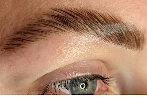 IC Brows and Beauty image