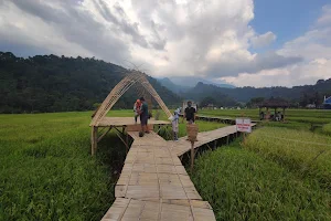 Wisata Alam Gubug Lereng Merangan image