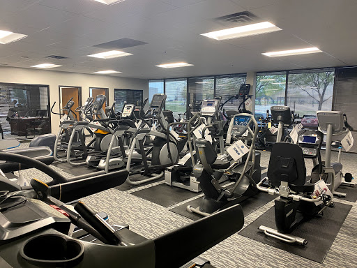 Exercise Equipment Store «Discount Online Fitness», reviews and photos, 1421 Avenue R, Grand Prairie, TX 75050, USA