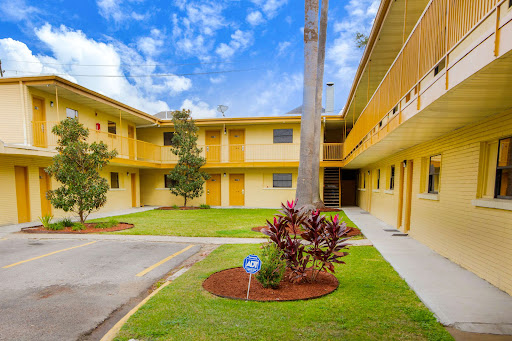 Rodeway Inn & Suites