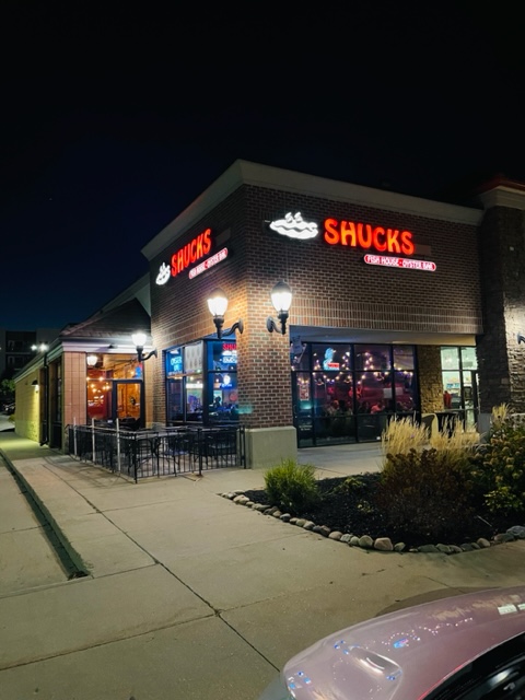 Shucks Fish House & Oyster Bar 68130