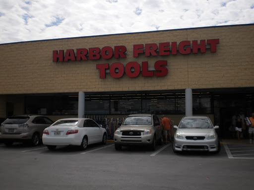 Hardware Store «Harbor Freight Tools», reviews and photos, 9131 College Pkwy STE 165, Fort Myers, FL 33919, USA