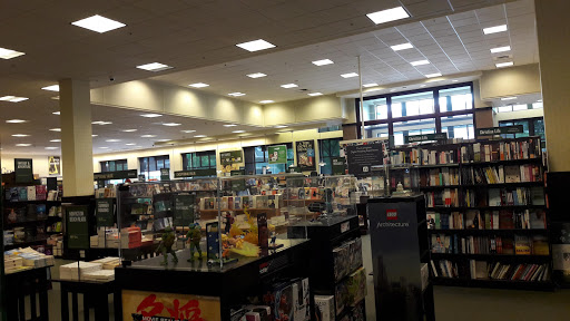 Book Store «Barnes & Noble», reviews and photos, 5101 Main St, Williamsburg, VA 23188, USA