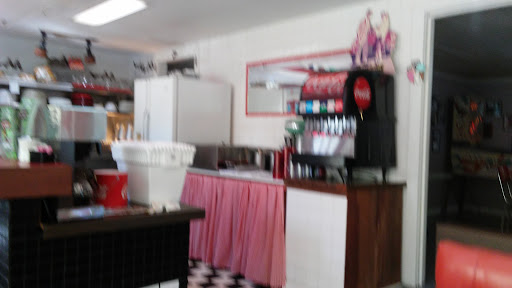 Performing Arts Theater «Pine Knob Theatre», reviews and photos, 2250 Pine Knob Rd, Caneyville, KY 42721, USA