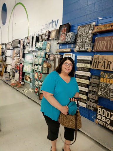 Discount Store «Here Today Fenton», reviews and photos, 772 Gravois Bluffs Blvd, Fenton, MO 63026, USA