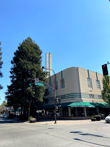 Book Store «Treehorn Books», reviews and photos, 625 4th St, Santa Rosa, CA 95404, USA