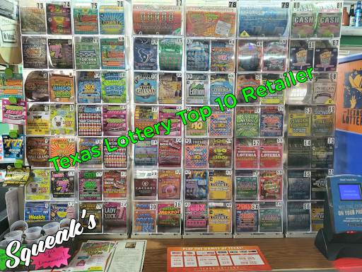 Convenience Store «Squeaks», reviews and photos, 1109 F St, Floresville, TX 78114, USA