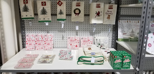 Home Goods Store «Tuesday Morning», reviews and photos, 1171 Maryland Ave, Hagerstown, MD 21740, USA