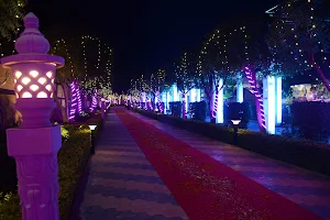 Hotel Shanvi Landmark Resort Panna image