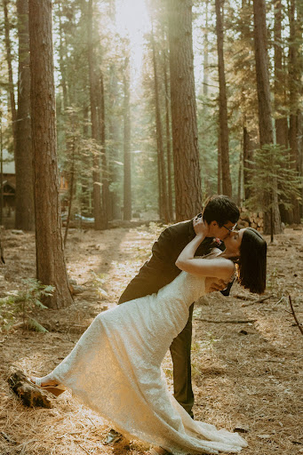 Bridal Shop «GARNET + grace Bridal Boutique», reviews and photos, 15334 Whittier Blvd #10, Whittier, CA 90603, USA