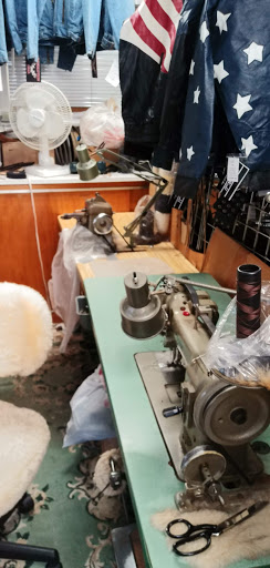 Fur Service «Shartlesville Sheepskin Shop», reviews and photos, 18 Roadside Dr, Shartlesville, PA 19554, USA