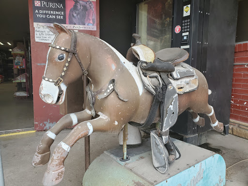 Hardware Store «Dundee Feed & Hardware», reviews and photos, 307 E Main St, Dundee, FL 33838, USA