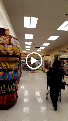 Grocery Store «Super Stop & Shop», reviews and photos, 20 Washington Ave, Dumont, NJ 07628, USA