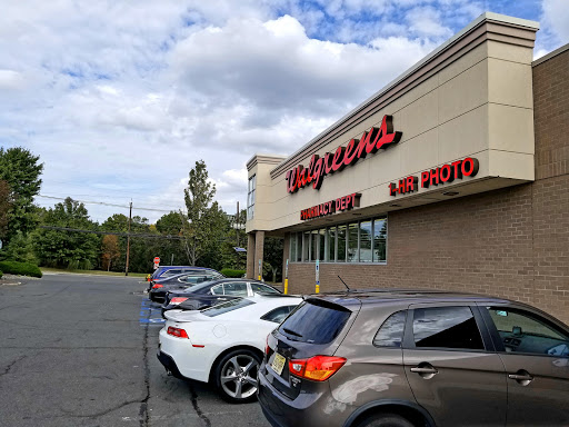 Walgreens, 905 New Durham Rd, Edison, NJ 08817, USA, 