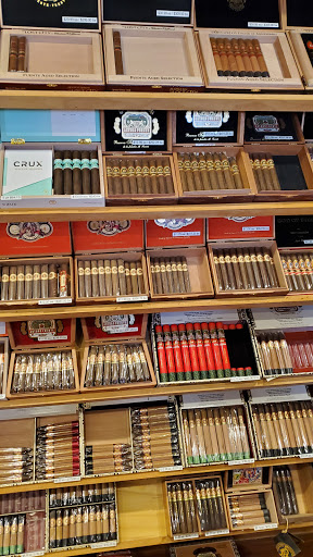 Tobacco Shop «Tobacco Grove», reviews and photos, 8069 Wedgewood Ln N, Maple Grove, MN 55369, USA