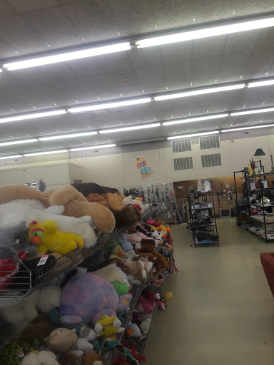 Thrift Store «Thrift Town», reviews and photos, 1516 S Westmoreland Rd, Dallas, TX 75211, USA