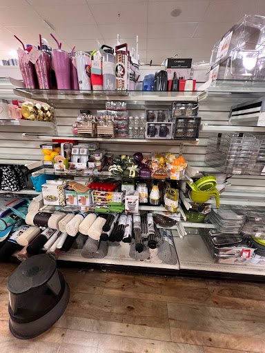 Department Store «HomeGoods», reviews and photos, 1945 W Lumsden Rd, Brandon, FL 33511, USA