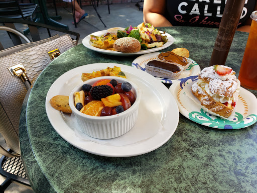 Shopping Mall «Fig Garden Village Shopping Center», reviews and photos, 790 W Shaw Ave, Fresno, CA 93704, USA