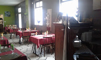 Atmosphère du Restaurant Le Champenois à Aix-Villemaur-Palis - n°10