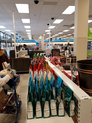 Clothing Store «Ross Dress for Less», reviews and photos, 1316 Butterfield Rd, Downers Grove, IL 60515, USA