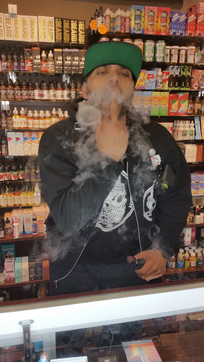 Tobacco Shop «Shreeji Smoke & Vape Shop», reviews and photos, 3224 Long Beach Rd, Oceanside, NY 11572, USA