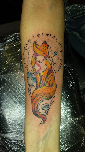 Tattoo Shop «Ink Slingers», reviews and photos, 1355 E Kearney St, Springfield, MO 65803, USA