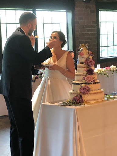 Wedding Bakery «Icing On the Cake By Kristina», reviews and photos, 8009 Rinnie Seitz Rd, Nashville, IN 47448, USA