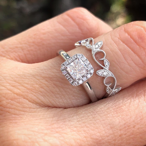 Jewelry Store «Santayana Jewelry Store Miami», reviews and photos, 917 SW 122nd Ave, Miami, FL 33184, USA