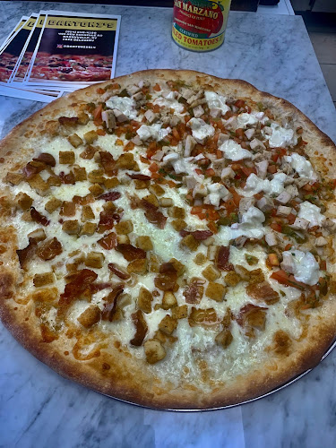 #1 best pizza place in Bronxville - Dantoni's Pizza