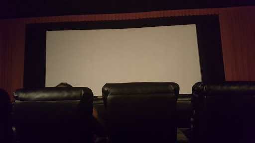 Movie Theater «Union Theaters», reviews and photos, 990 Stuyvesant Ave, Union, NJ 07083, USA