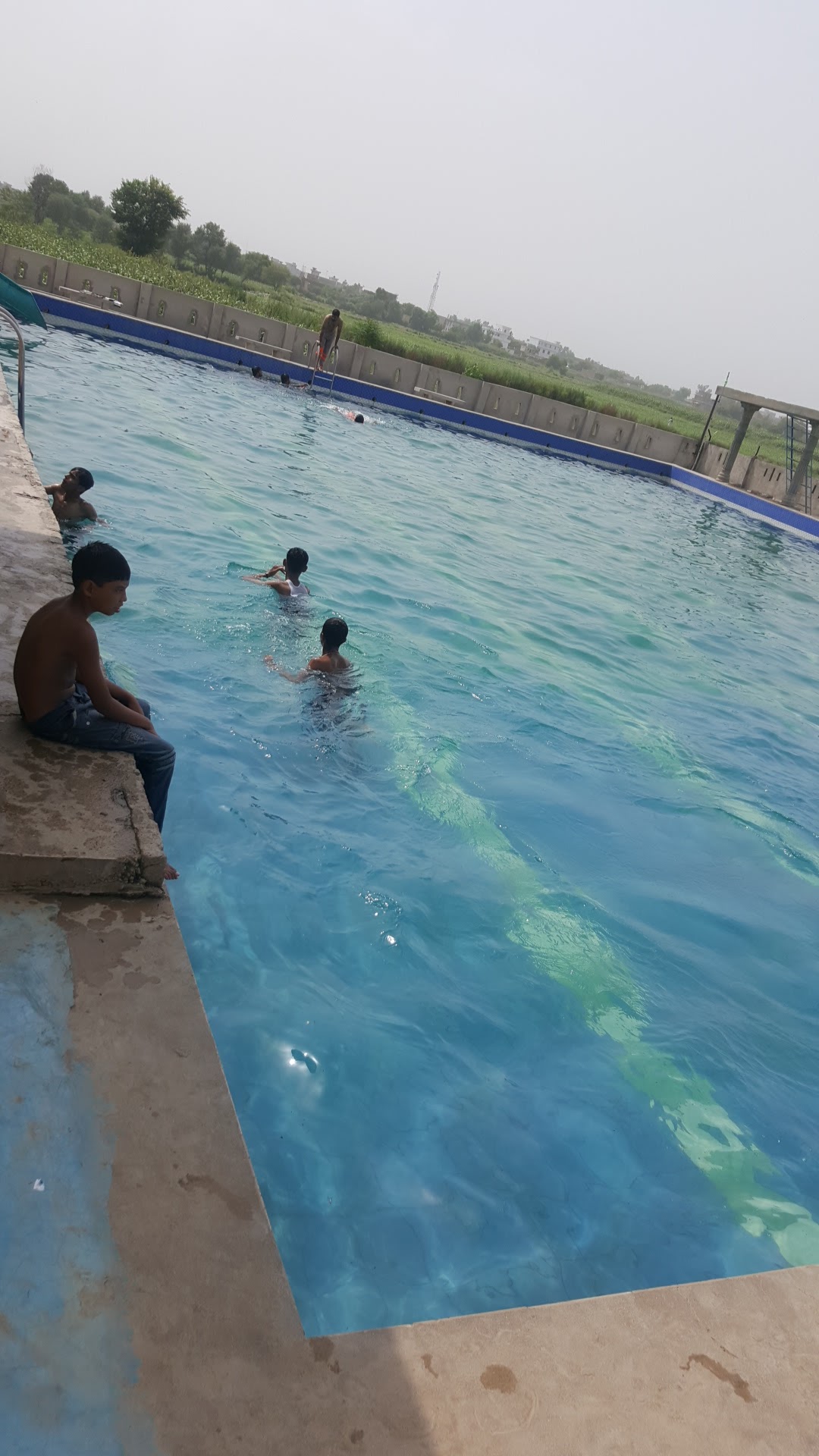 Anwaar Water Zone ( Swimming Pool)