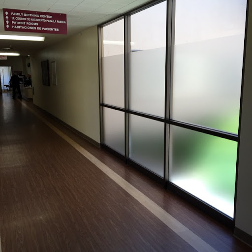 Quality Tinting & Signs image