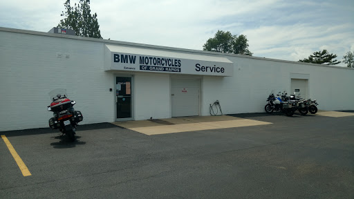 BMW Motorcycle Dealer «BMW Motorcycles of Grand Rapids», reviews and photos, 5995 Division Ave S, Grand Rapids, MI 49548, USA