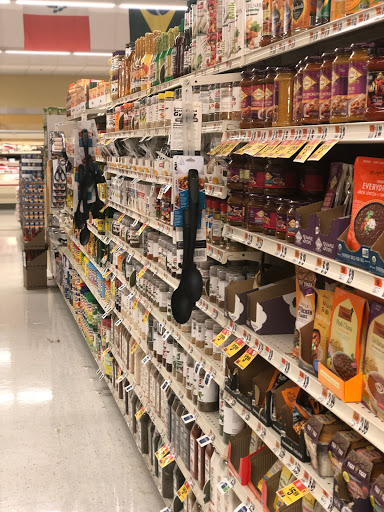 Grocery Store «Stop & Shop», reviews and photos, 333 W River St, Providence, RI 02904, USA