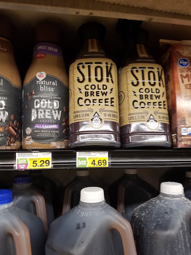 Grocery Store «Food 4 Less», reviews and photos, 1651 E 103rd St, Los Angeles, CA 90002, USA