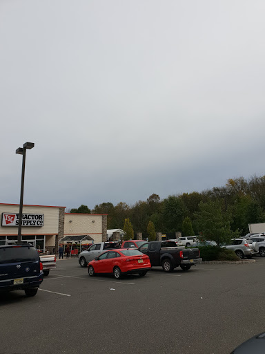 Home Improvement Store «Tractor Supply Co.», reviews and photos, 144 US-202, Ringoes, NJ 08551, USA