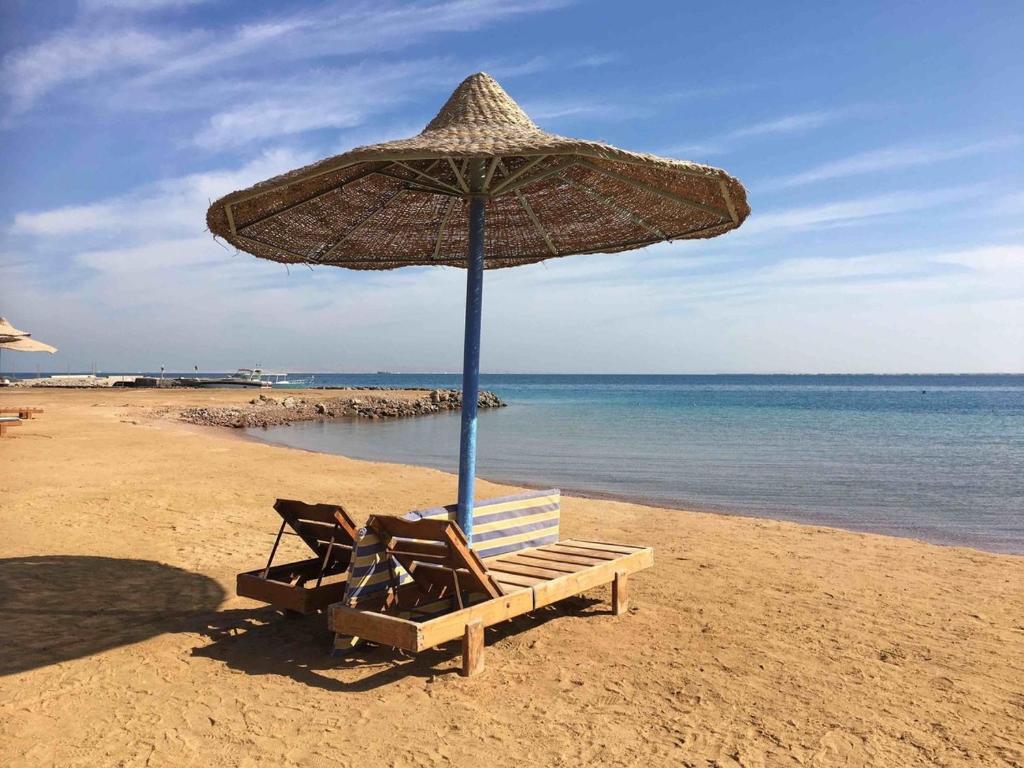 Fotografija El Sawaky Beach z prostorna obala