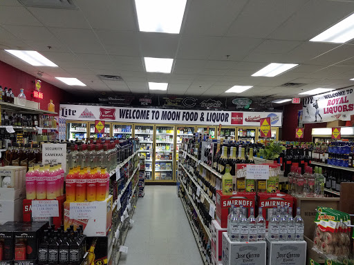 Liquor Store «Royal Liquor & Wine», reviews and photos, 1015 N Randall Rd, Elgin, IL 60123, USA