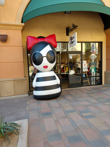 Shopping Mall «Desert Hills Premium Outlets», reviews and photos, 48400 Seminole Dr, Cabazon, CA 92230, USA
