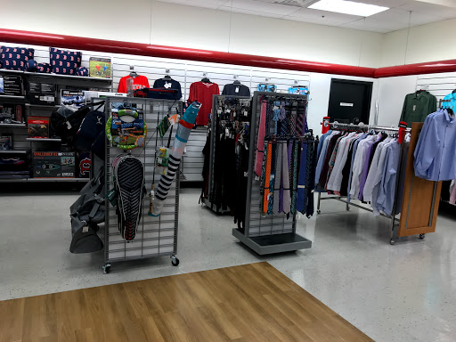 Department Store «T.J. Maxx», reviews and photos, 146 Nahatan St, Norwood, MA 02062, USA