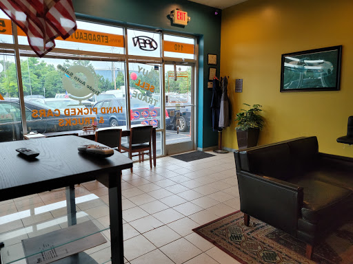 Used Car Dealer «E Trade Auto Sales», reviews and photos, 25350 Pleasant Valley Rd #110, Chantilly, VA 20152, USA