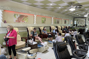 Deluxe Nails And Spa in Ormond Beach