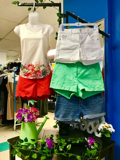 Stores and Shopping «Frugalista», reviews and photos, 3069 Mt Pleasant St NW, Washington, DC 20009, USA