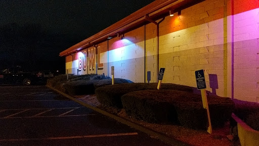 Bowling Alley «AMF Town & Country Lanes», reviews and photos, 405 Boston Turnpike, Shrewsbury, MA 01545, USA