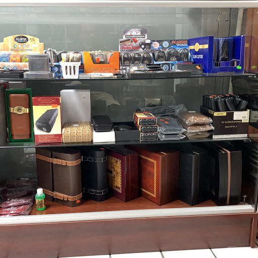 Tobacco Shop «Tobacco Palace & Vape Shop Gainesville», reviews and photos, 235 Pearl Nix Pkwy #2, Gainesville, GA 30501, USA