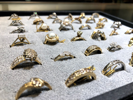 Pawn Shop «Cesar Chavez Pawn & Jewelry», reviews and photos, 2209 East Cesar E Chavez Avenue, Los Angeles, CA 90033, USA