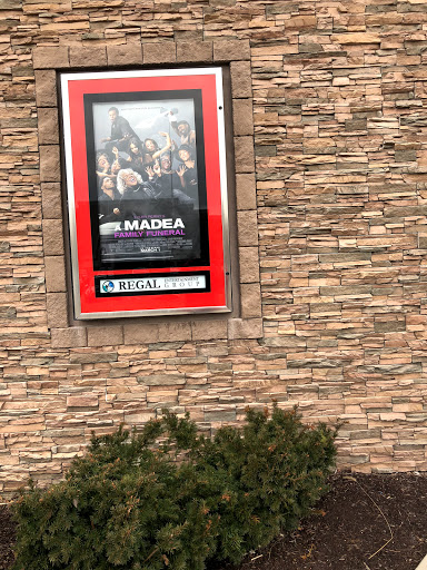Movie Theater «Regal Cinemas Dulles Town Center 10», reviews and photos, 21100 Dulles Town Cir #203, Sterling, VA 20166, USA