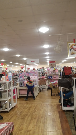 Department Store «HomeGoods», reviews and photos, 10813 Zelzah Ave, Granada Hills, CA 91344, USA