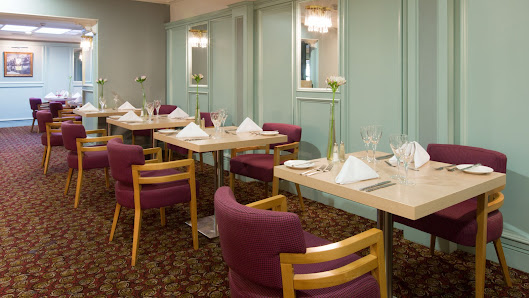 The Spa At Oxford Belfry Lower Lounge, The Spa At Oxford Belfry, Lower Lounge, London Rd, Milton Common, Thame OX9 2JW, United Kingdom