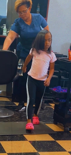 Hair Salon «M Dominican Beauty Salon», reviews and photos, 5701 Bingle Rd, Houston, TX 77092, USA